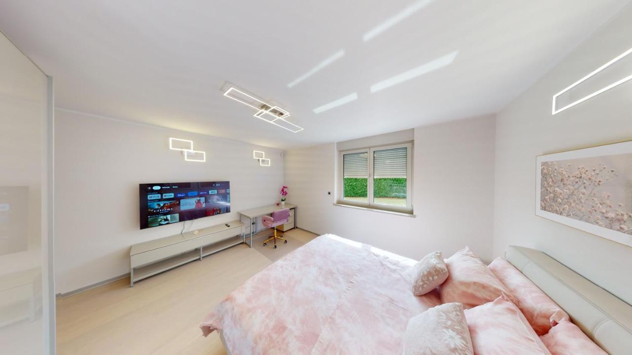 Design Apartment Emerald Viskovo Extérieur photo